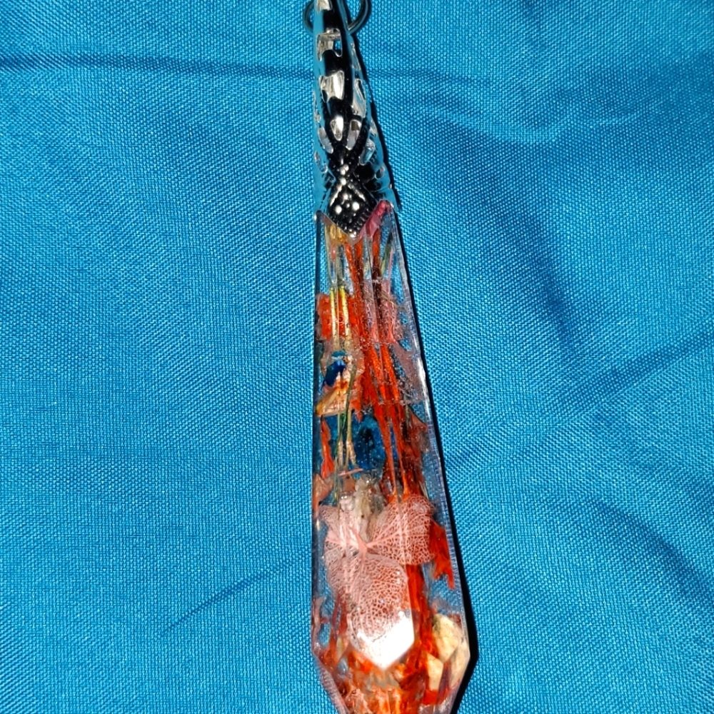 Dried flower prism keychain/ window ornament